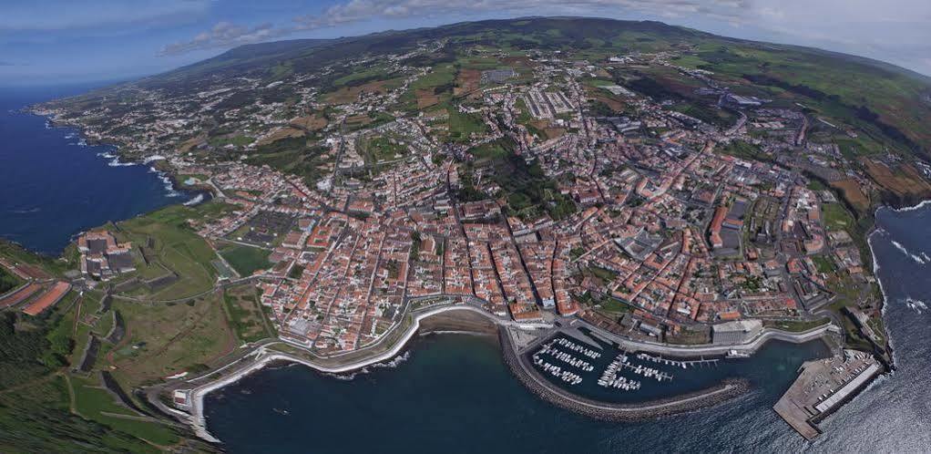 Casa De Hospedes Isaias Angra do Heroísmo Esterno foto
