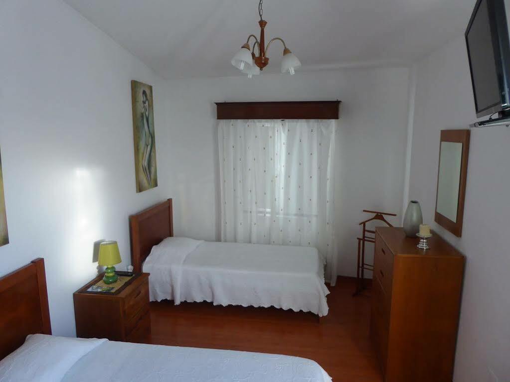 Casa De Hospedes Isaias Angra do Heroísmo Esterno foto