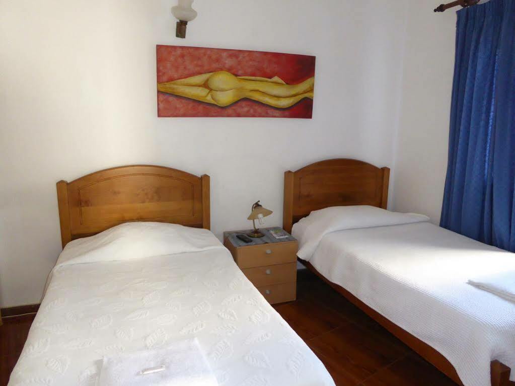 Casa De Hospedes Isaias Angra do Heroísmo Esterno foto