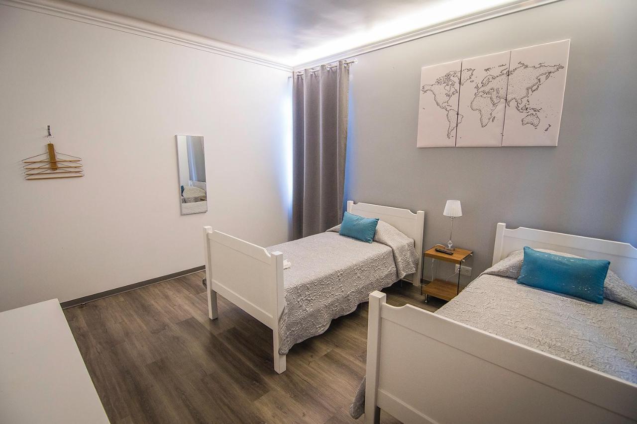 Casa De Hospedes Isaias Angra do Heroísmo Esterno foto